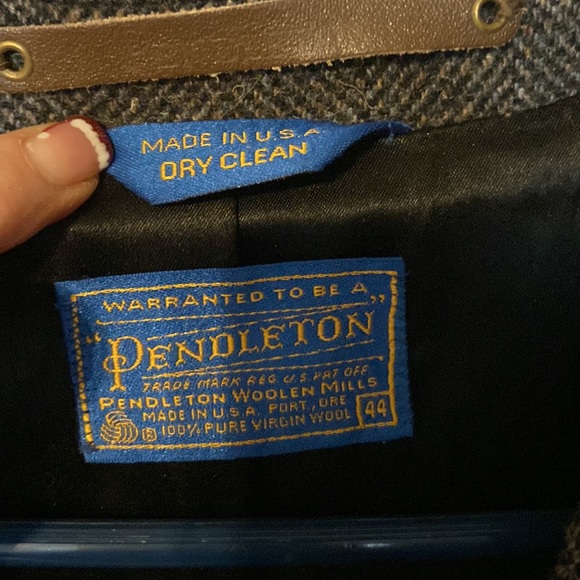 Coat - Picture 2 of 3